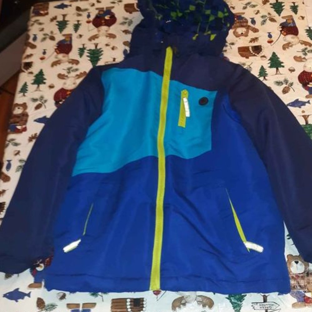 3-in-1 Boy's Hooded Winter Coat (6)